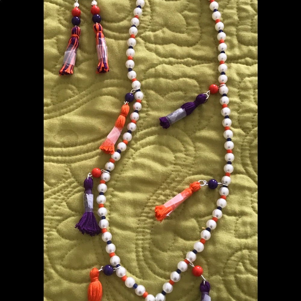 Clemson colors necklaces with earring.